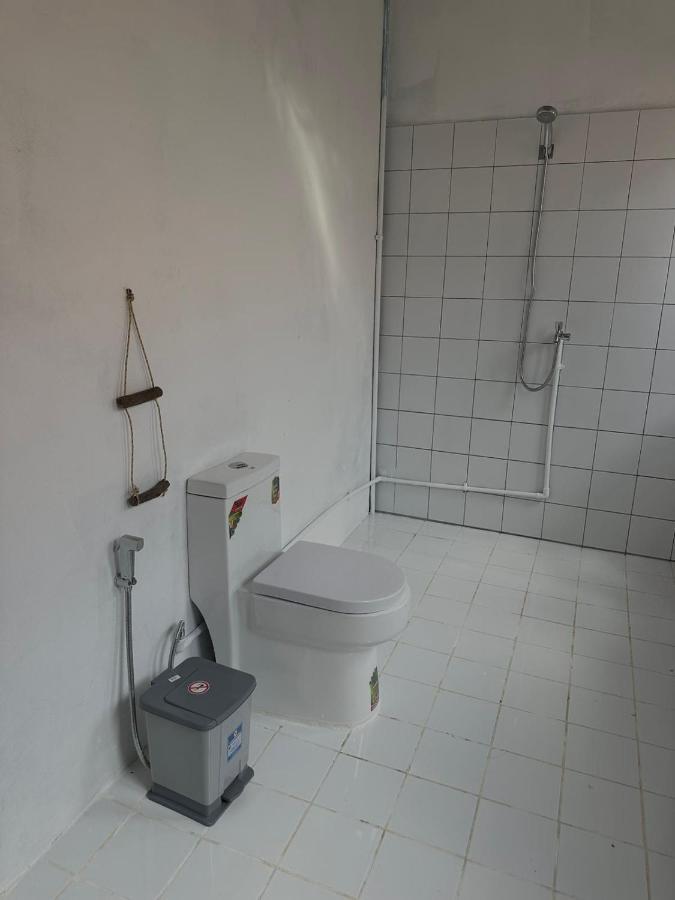 Seashell Guesthouse, Bar And Tattoos Koh Rong Sanloem Bagian luar foto